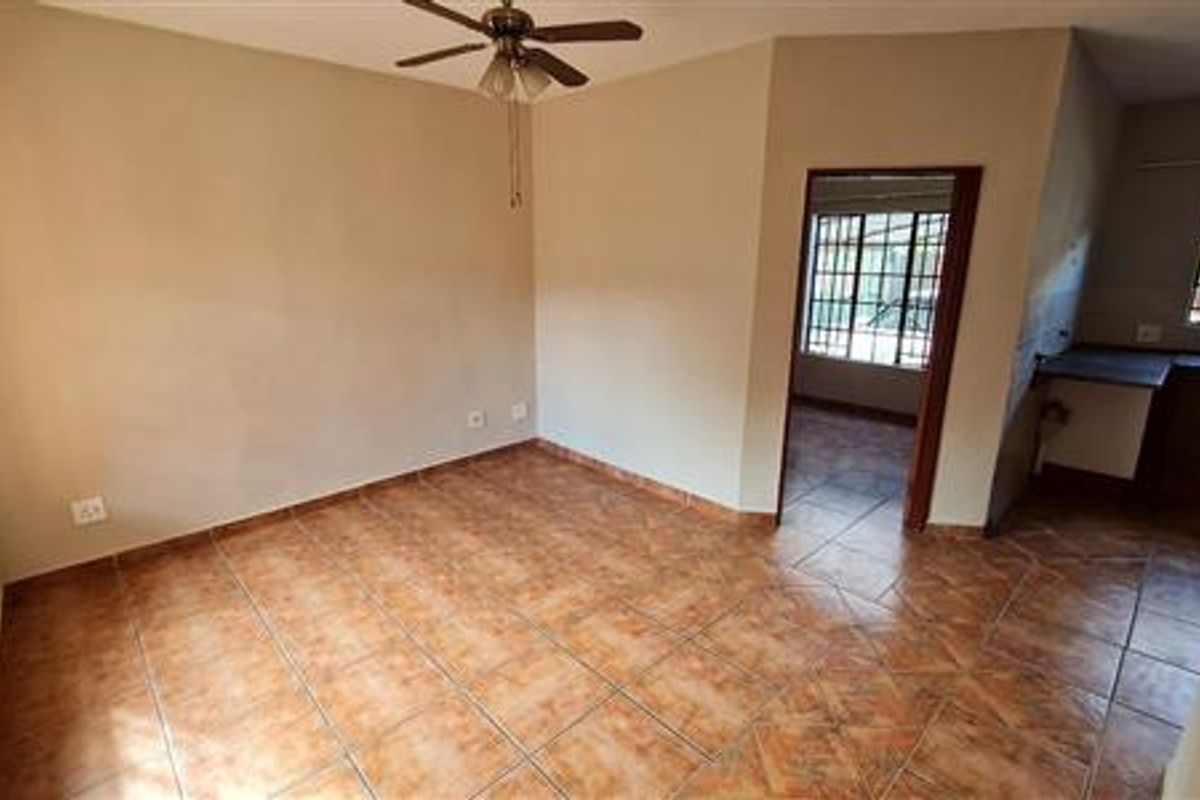 Investor's Opportunity Two Bedroom Apartment For Sale a Perfect Investment Potential. - Photo 3