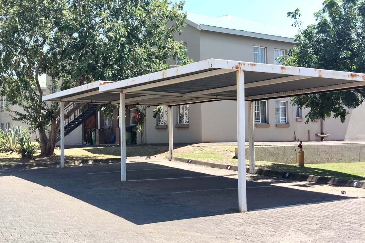 3 Bedroom Apartment for Sale in Cashan, Rustenburg! - Photo 5