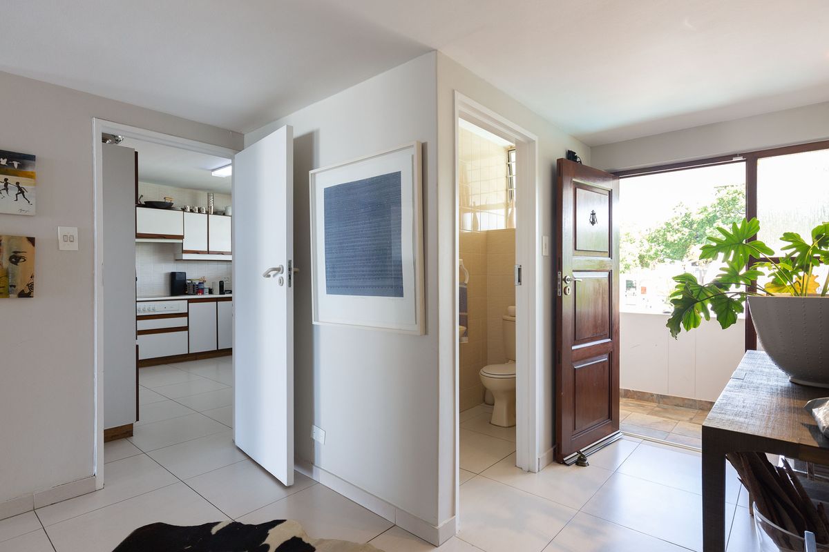 Spacious townhouse with Sea Views in Prime Umhlanga Location - Photo 4