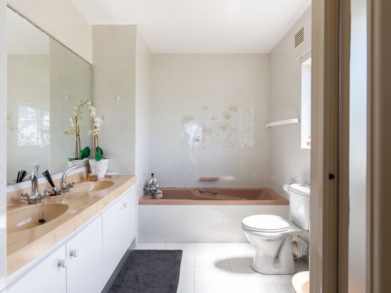 Spacious townhouse with Sea Views in Prime Umhlanga Location - Photo 7