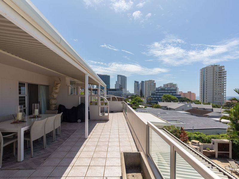 Spacious townhouse with Sea Views in Prime Umhlanga Location - Photo 2