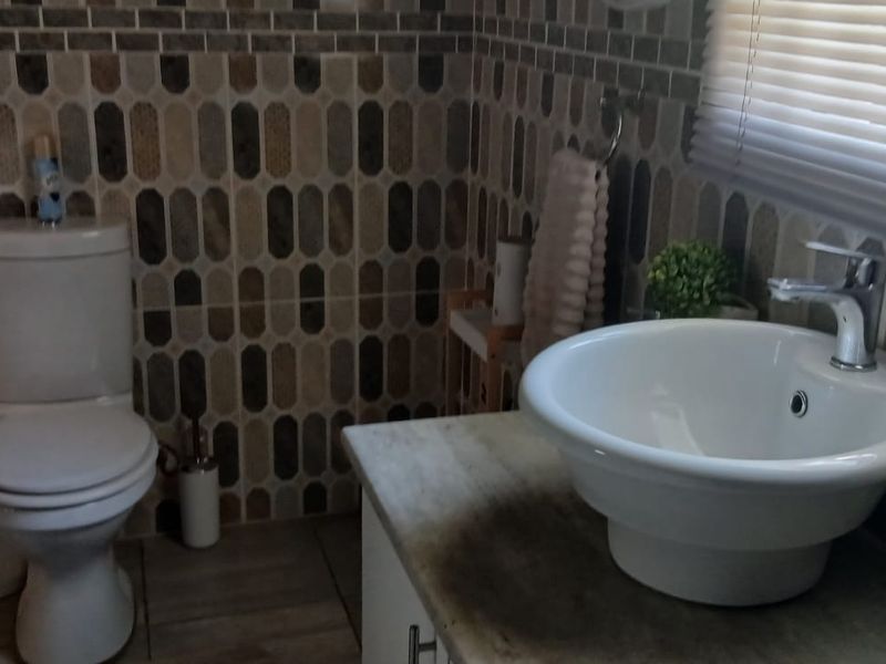 Stunning 3-bedroom home for sale - Photo 5