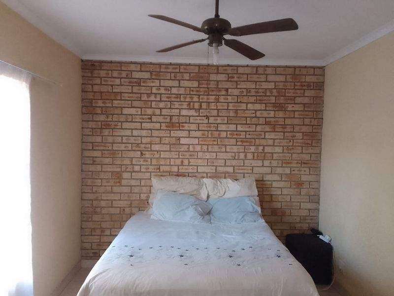 Excellent investment buy in Rustenburg Central - Photo 9