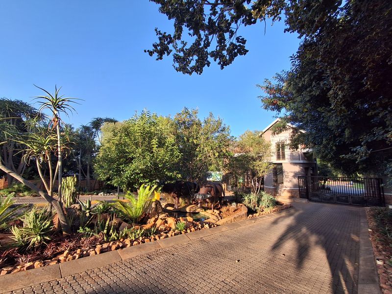 Buffelspoort -Build Your Dream Home in a Tranquil Eco Estate