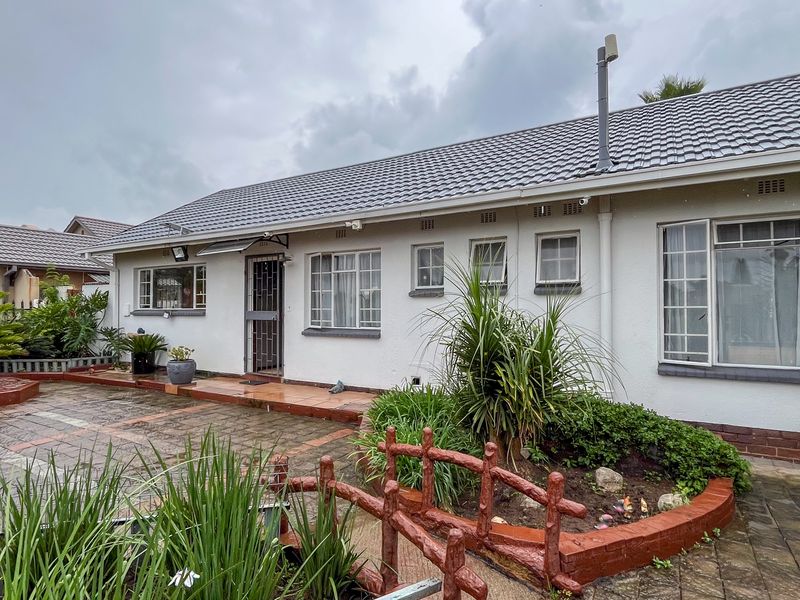 Start Your Property Journey in Style – Space, Potential & Location! - Photo 2