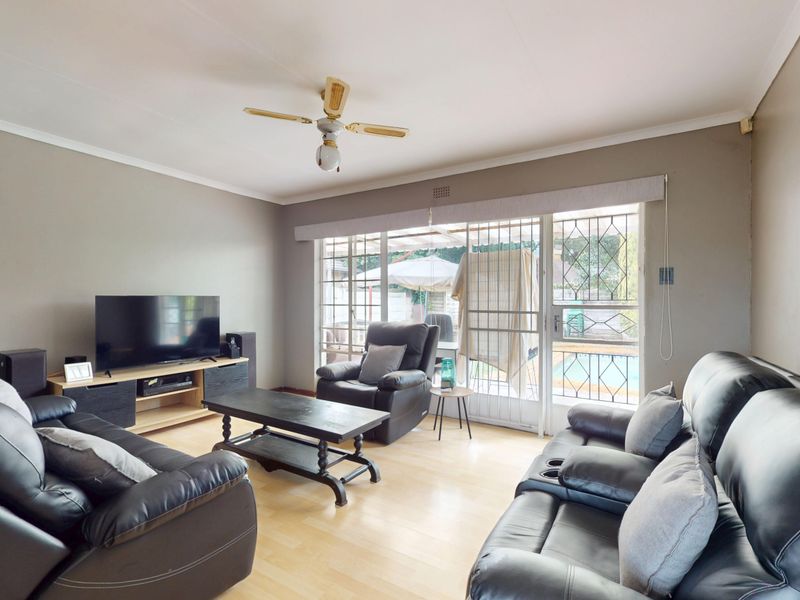 Start Your Property Journey in Style – Space, Potential & Location! - Photo 6