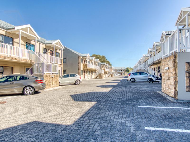 Modern 2 Bedroom Apartment in Secure Somer View Complex - Photo 2