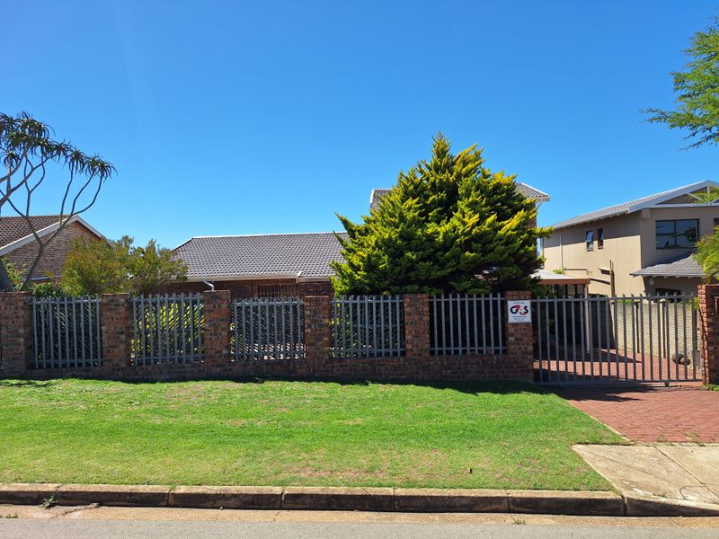 Great Address | Endless Views | Low Maintenance | Wavecrest - Photo 3
