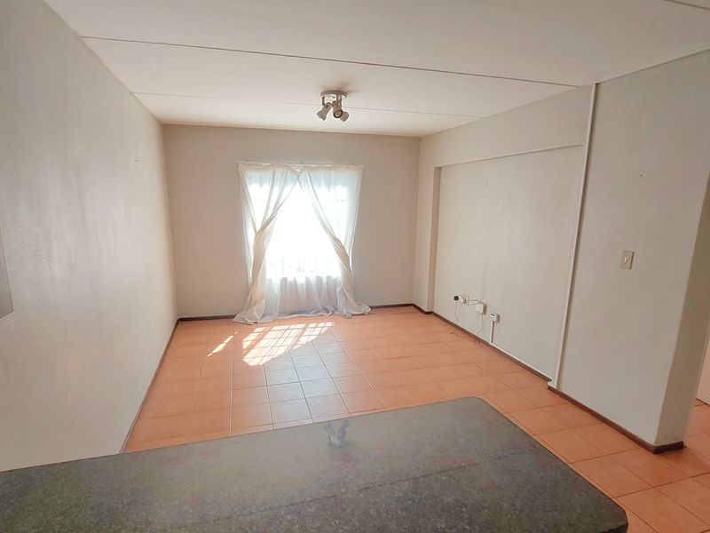 First Time Buyers Dream! - Photo 2