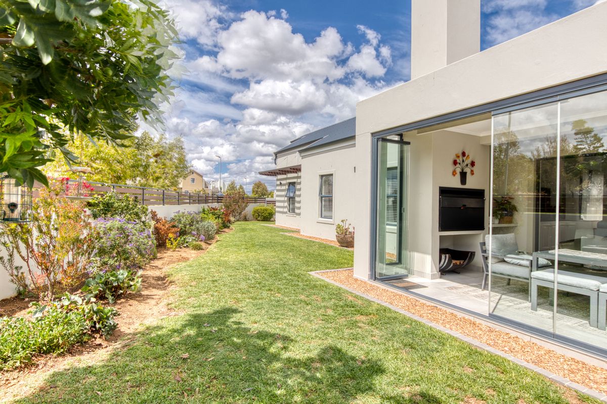 YOUR DREAM HOME AWAITS - Photo 4