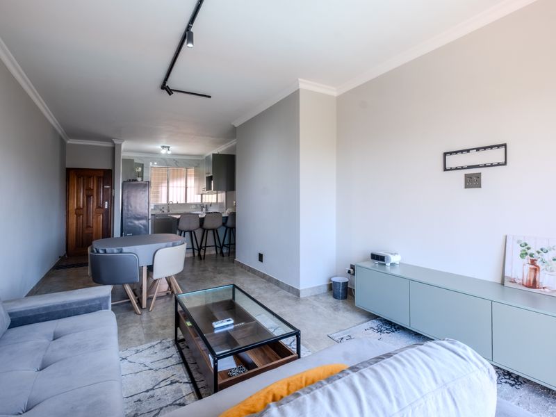 Stepless,  Modern, Seaside Apartment in Umhlanga Rocks with Holiday Rentals - Photo 6