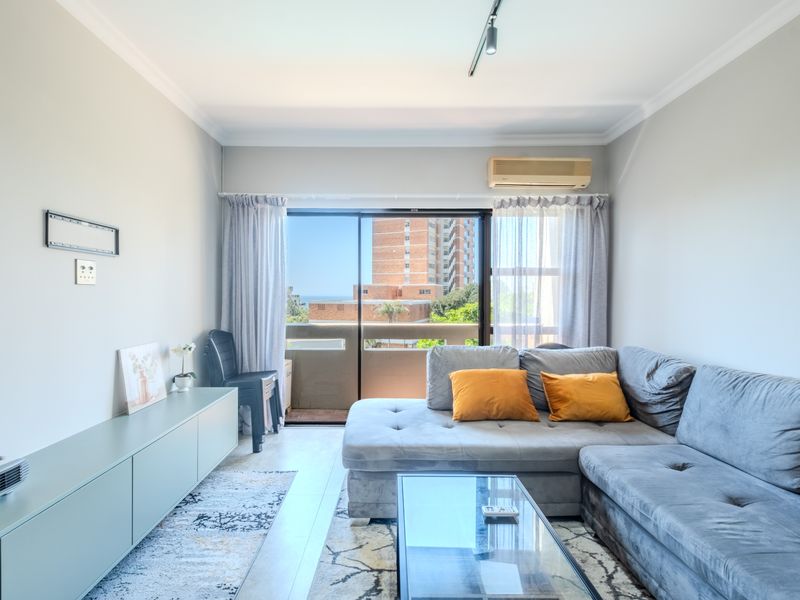 Stepless,  Modern, Seaside Apartment in Umhlanga Rocks with Holiday Rentals - Photo 4