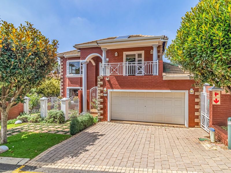 Estate Living At Its Finest! - Photo 2