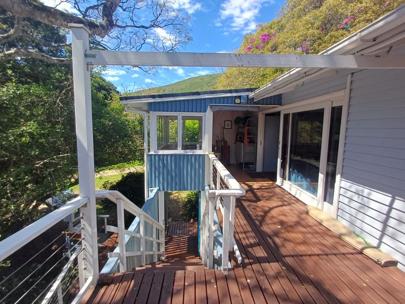 Tranquil Treetop Home with Separate Flat & Views - Photo 5