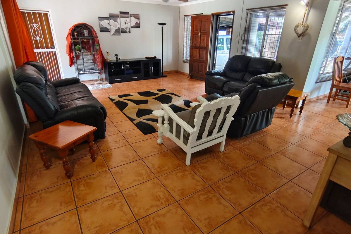 Spacious Family Living with Exceptional Extras - Photo 4