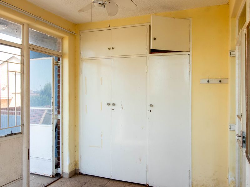 Perfect First Home or High-Return Investment – Location Meets Value! - Photo 7