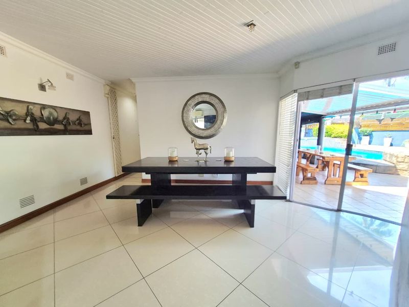 Luxury 5-Bedroom Home with Pool & Premium Entertaining - Photo 10