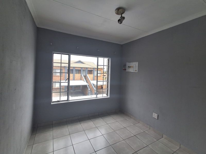 A chance to INVEST at an entry-level price! - Photo 5