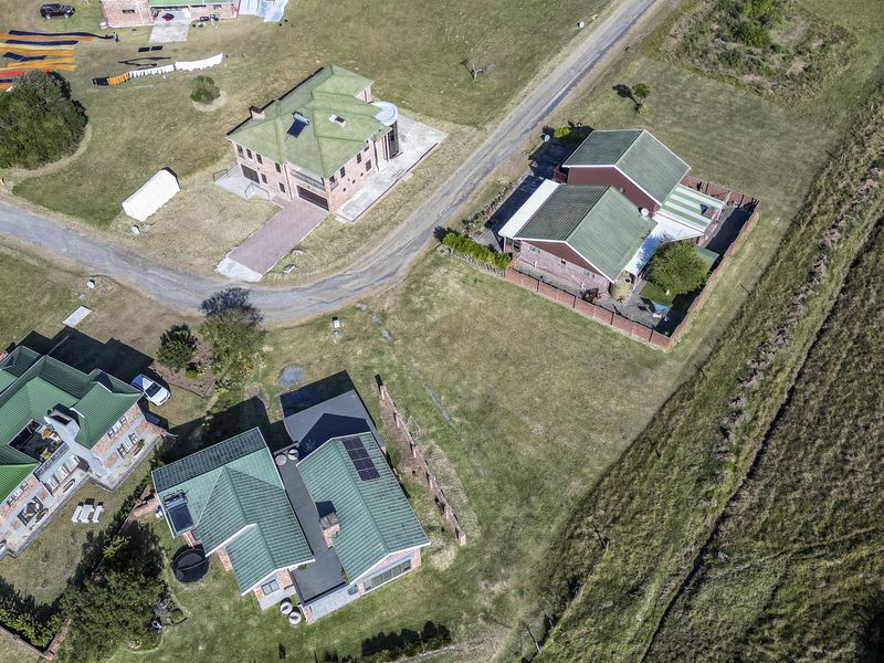 Cove Rock Country Estate - Photo 2