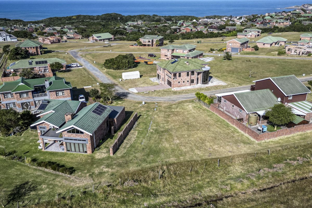 Cove Rock Country Estate - Photo 4