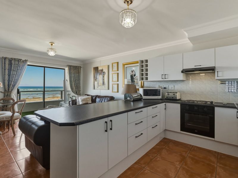 Elevated Living, Endless Views - Photo 6