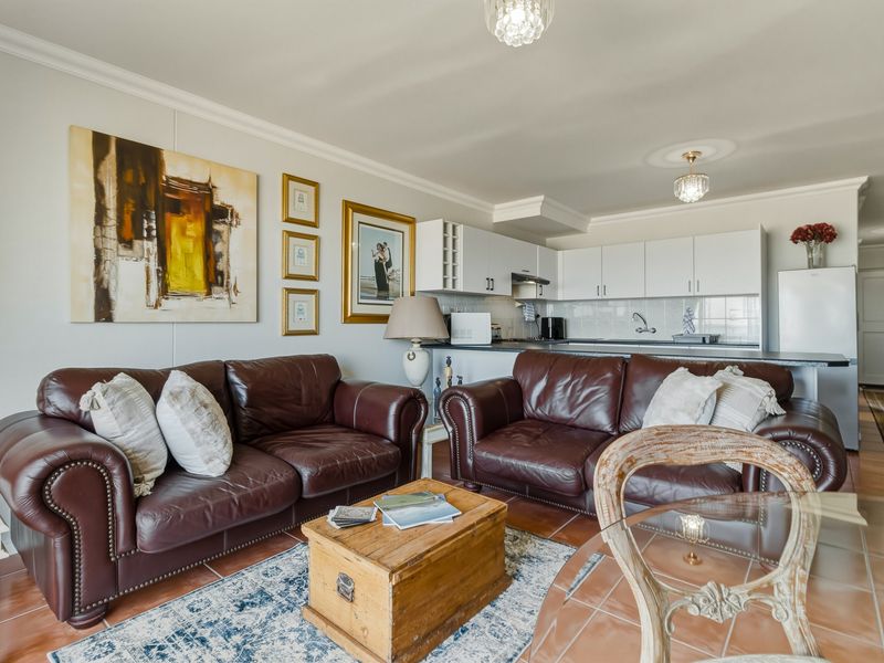 Elevated Living, Endless Views - Photo 3