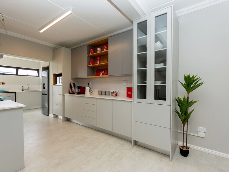 Corner Stand Townhouse with North-Facing Appeal - Walk to Every Amenity! - Photo 7