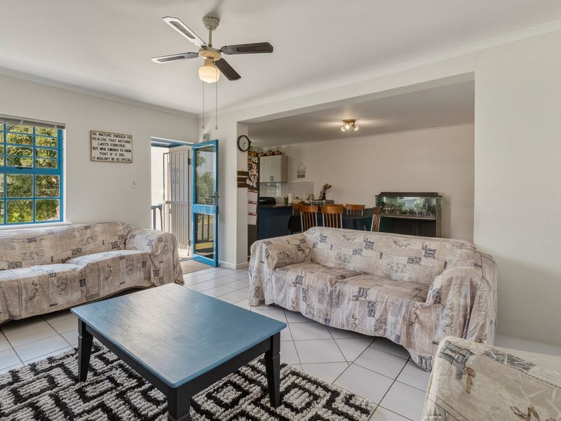 Sunlit Apartment, Prime Investment - Photo 10