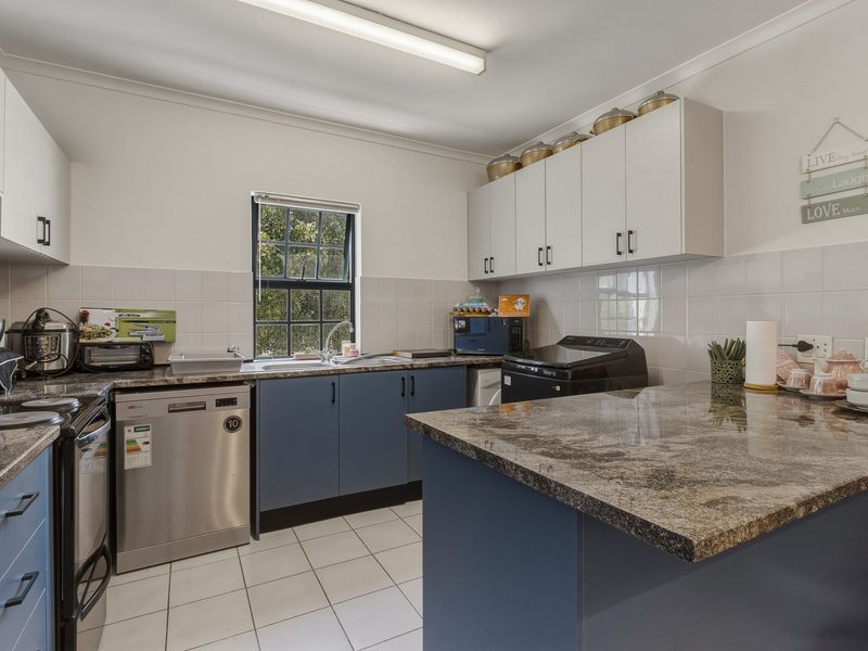 Sunlit Apartment, Prime Investment - Photo 7