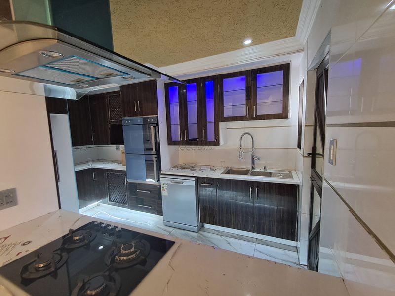 Newly Built Home @ R8,500 - Photo 3