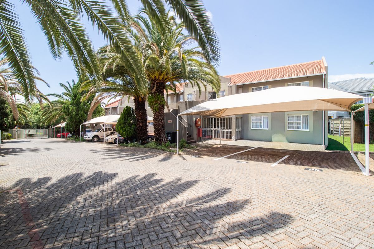 Secure Immaculate Meyersdal Gem – Walk to Shops, Live in Style! - Photo 2