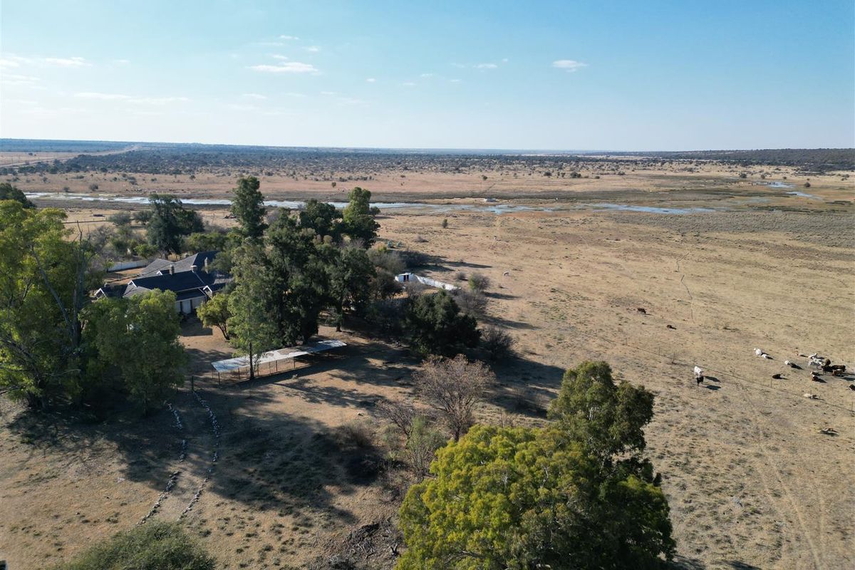 Vryburg: Farm for Sale, Gamabot Farm – 1005 ha - Photo 2