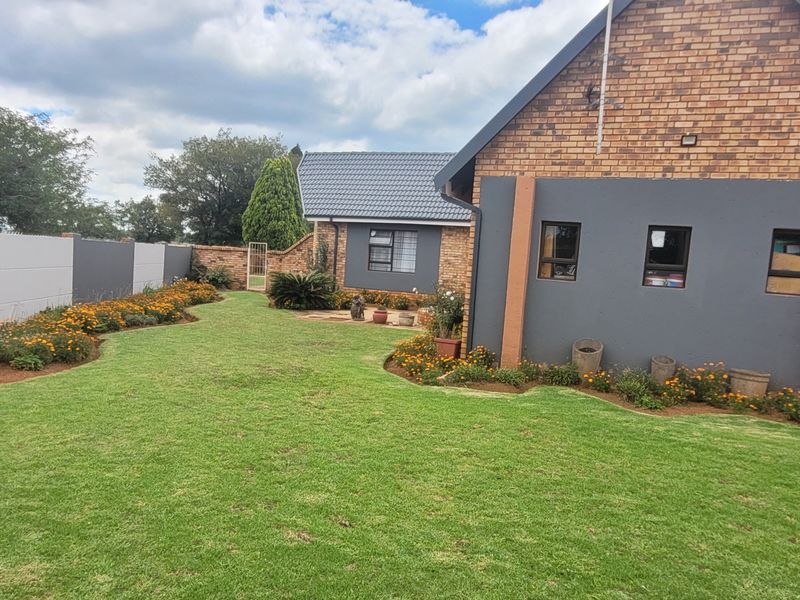 A contemporary masterpiece! - Photo 7