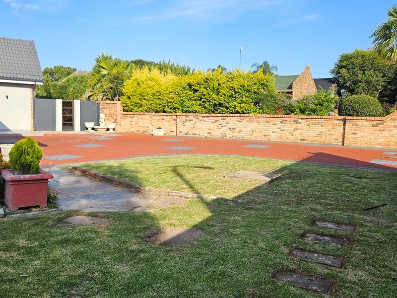 A contemporary masterpiece! - Photo 6