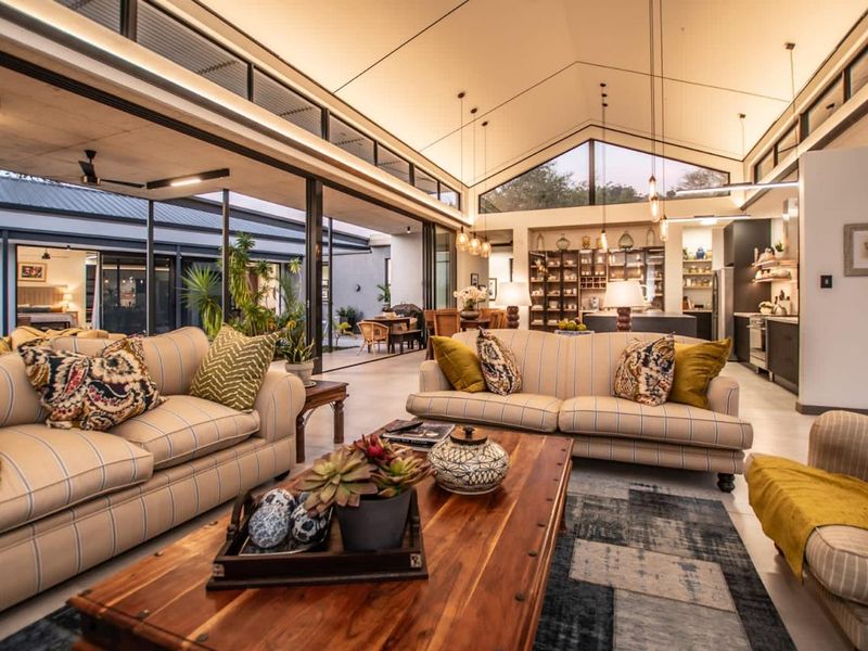 Live auction for a piece of luxury living in this magnificent Nature Estate - Photo 7