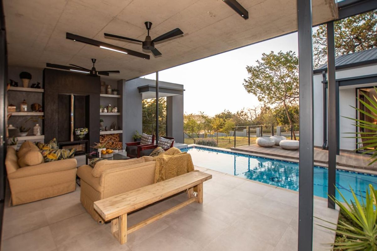 Live auction for a piece of luxury living in this magnificent Nature Estate - Photo 4