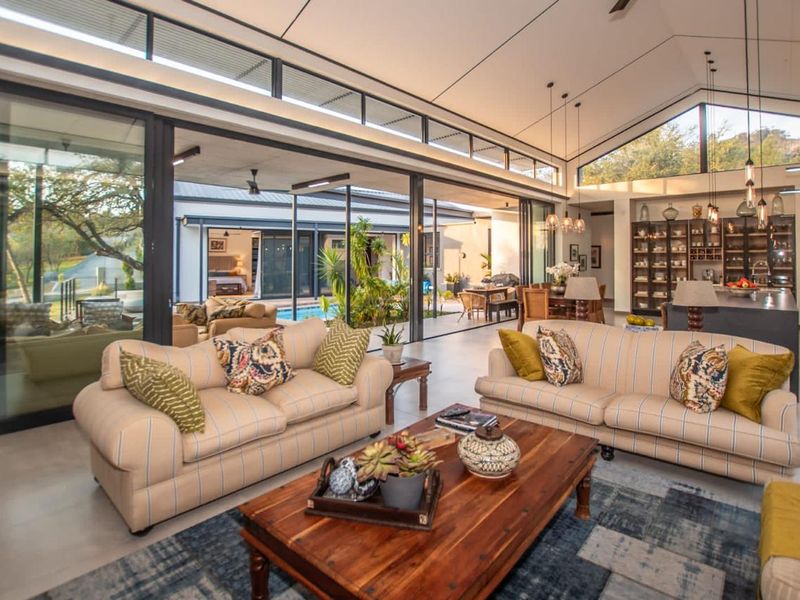 Live auction for a piece of luxury living in this magnificent Nature Estate - Photo 8