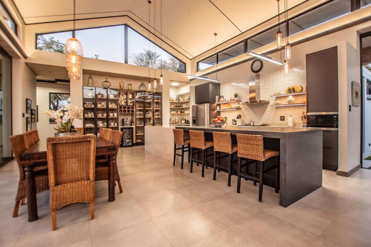 Live auction for a piece of luxury living in this magnificent Nature Estate - Photo 5