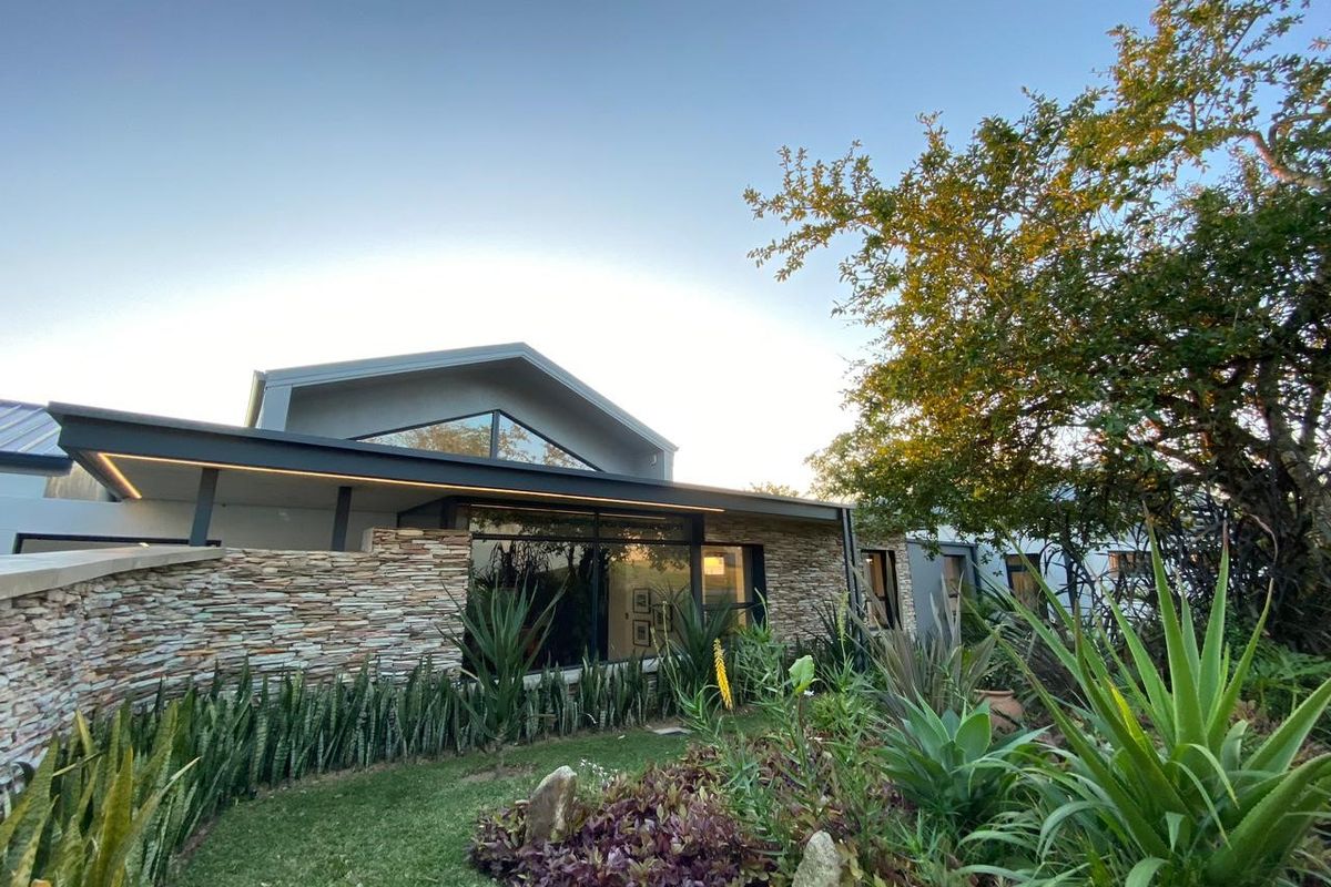 A unique, luxury home - own it! - Photo 3