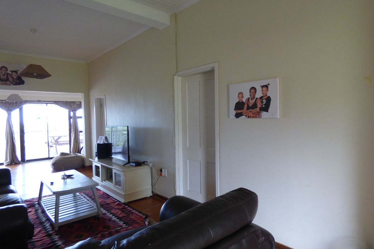 Freestanding Rental Monthly In Port Alfred - Photo 4