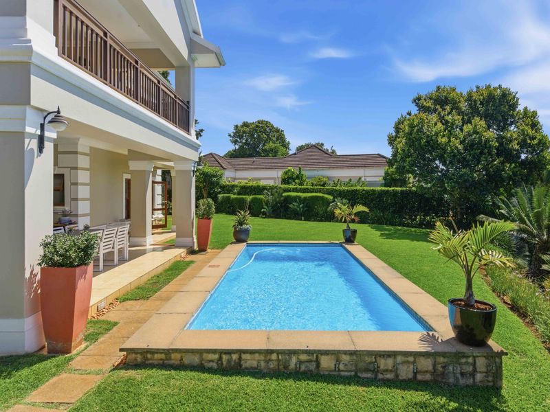Gracious Home with full Cottage and a Office - Photo 4