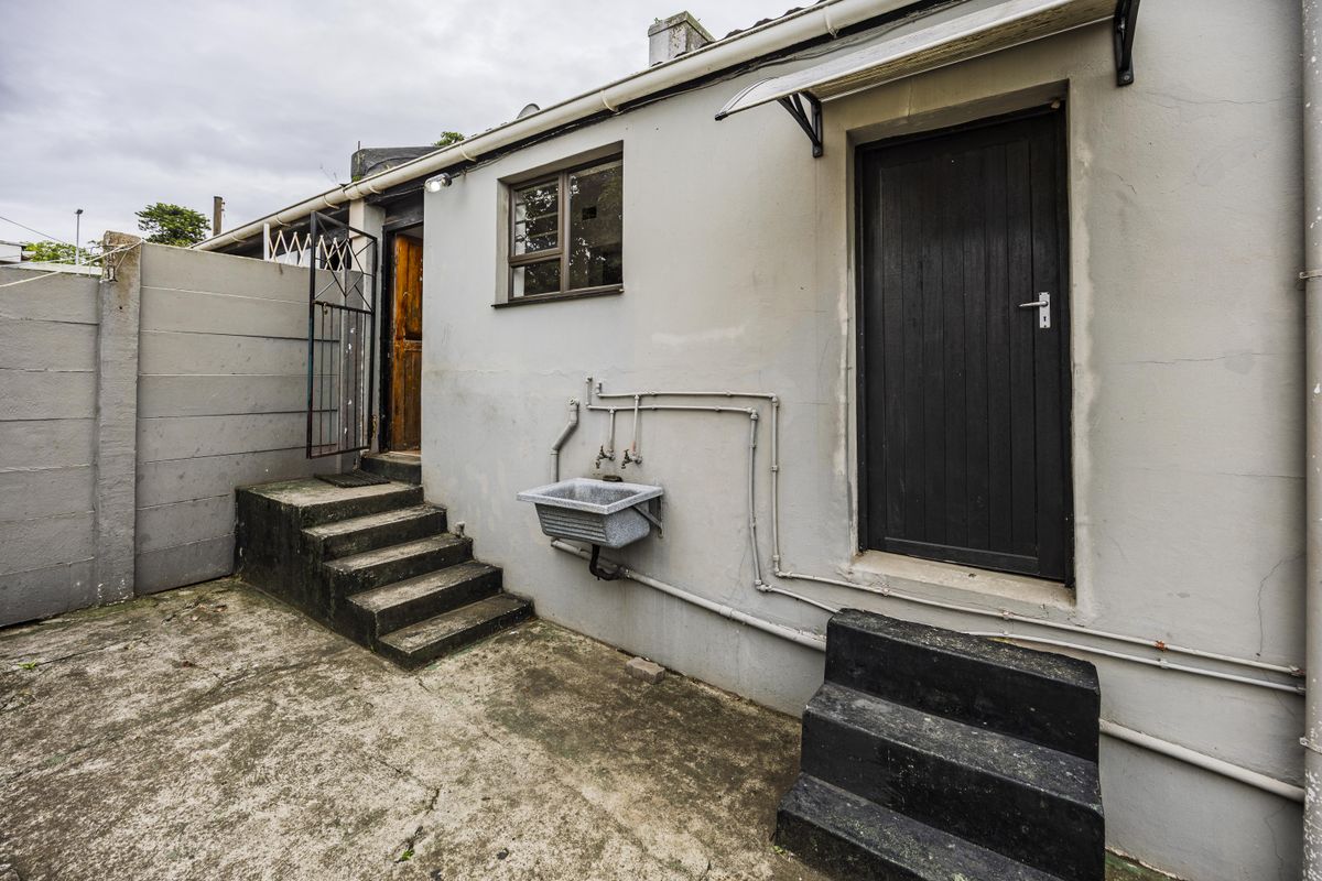 Price Negotiable - Prime Investment Opportunity Near Frere Hospita - Photo 2