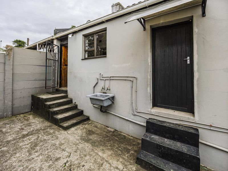 Price Negotiable - Prime Investment Opportunity Near Frere Hospita - Photo 2