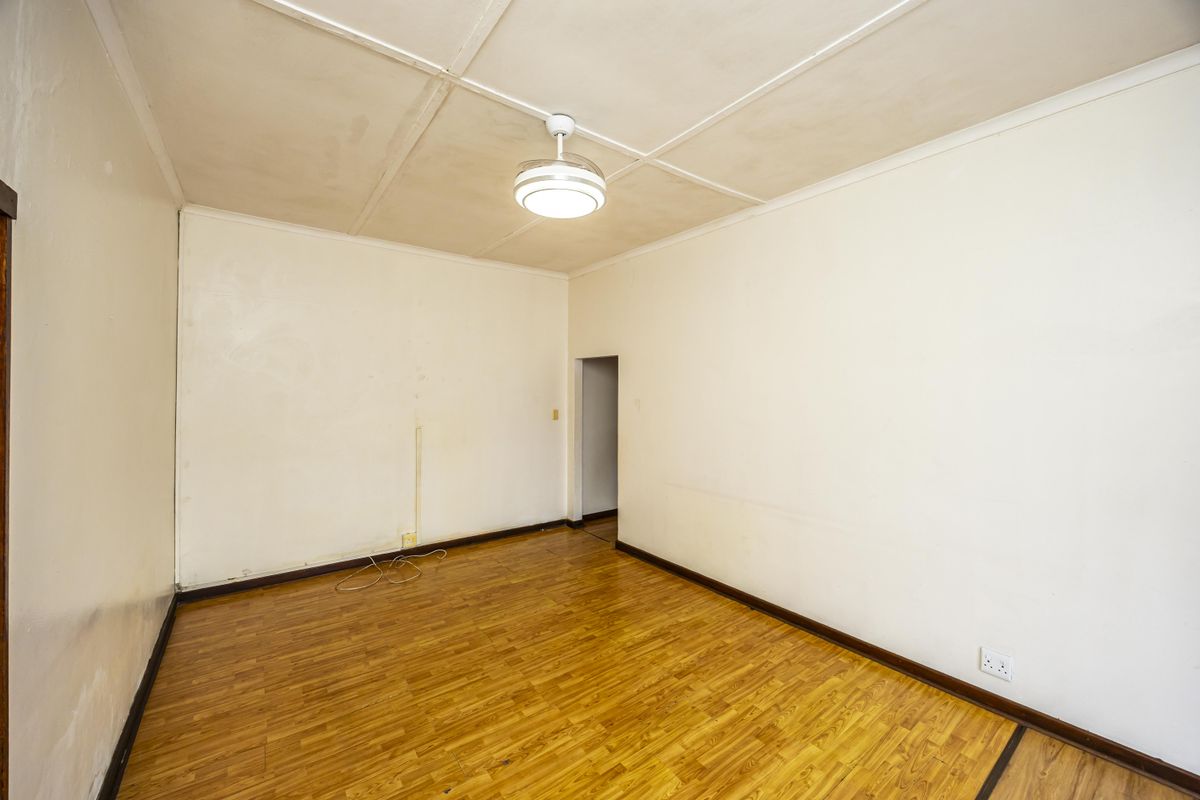 Price Negotiable - Prime Investment Opportunity Near Frere Hospita - Photo 5