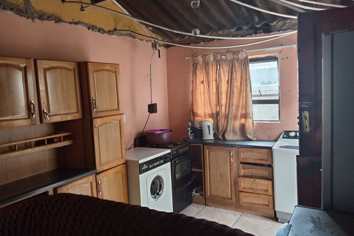 Turn this property to a home of your dreams - Photo 4