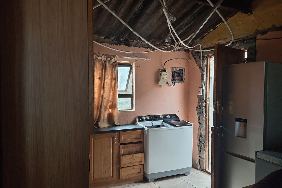 Turn this property to a home of your dreams - Photo 3