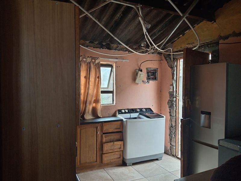 Turn this property to a home of your dreams - Photo 3