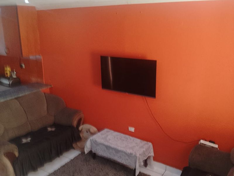 ' Charming Double Storey Family Home On The Main Road " - Photo 6