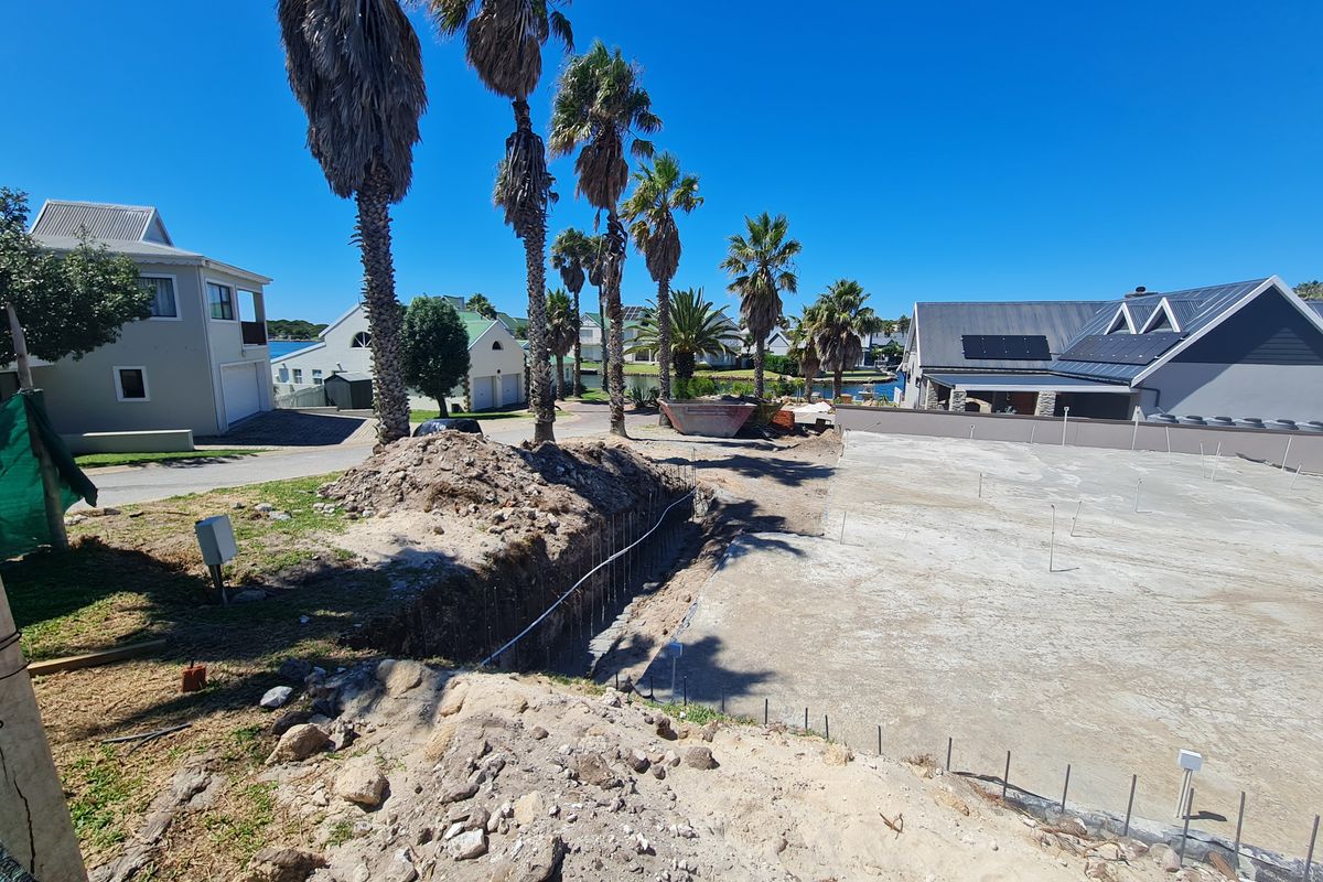 Exciting Build in Progress Large Family Home in Marina Martinique, Jeffreys Bay - Photo 5