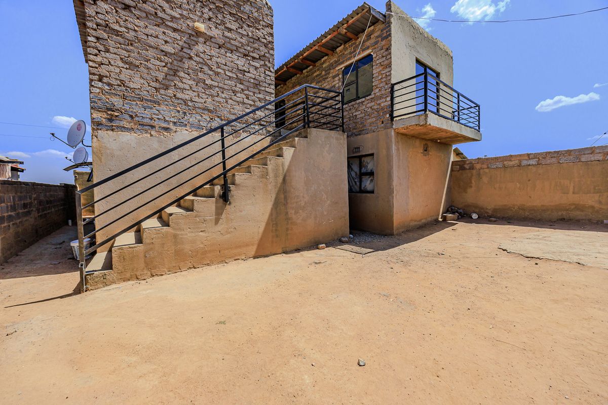 Great Investment Property With Rental Income - Photo 3